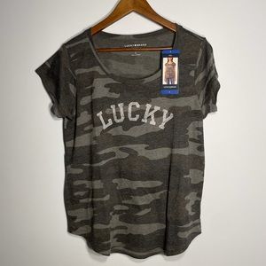Lucky brand t shirt